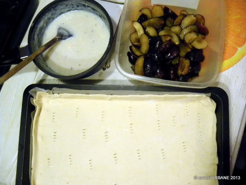Foietaj cu prune si crema de gris (4)