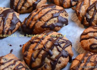 Biscuiti cu banane si cereale