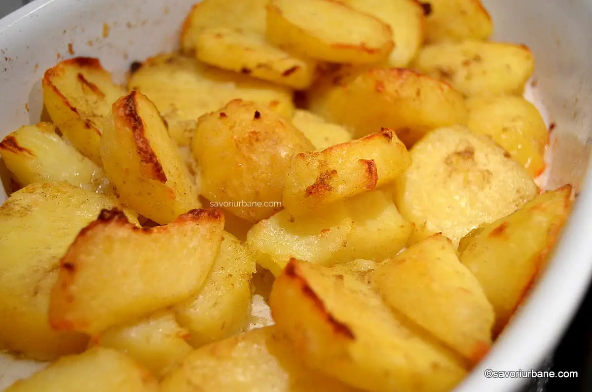 cartofi gratinati cu unt la cuptor garnitura