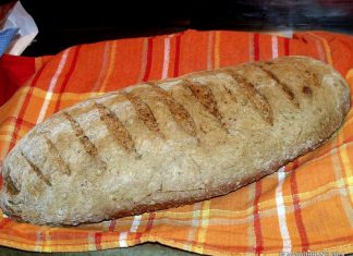 Paine neagra cu seminte