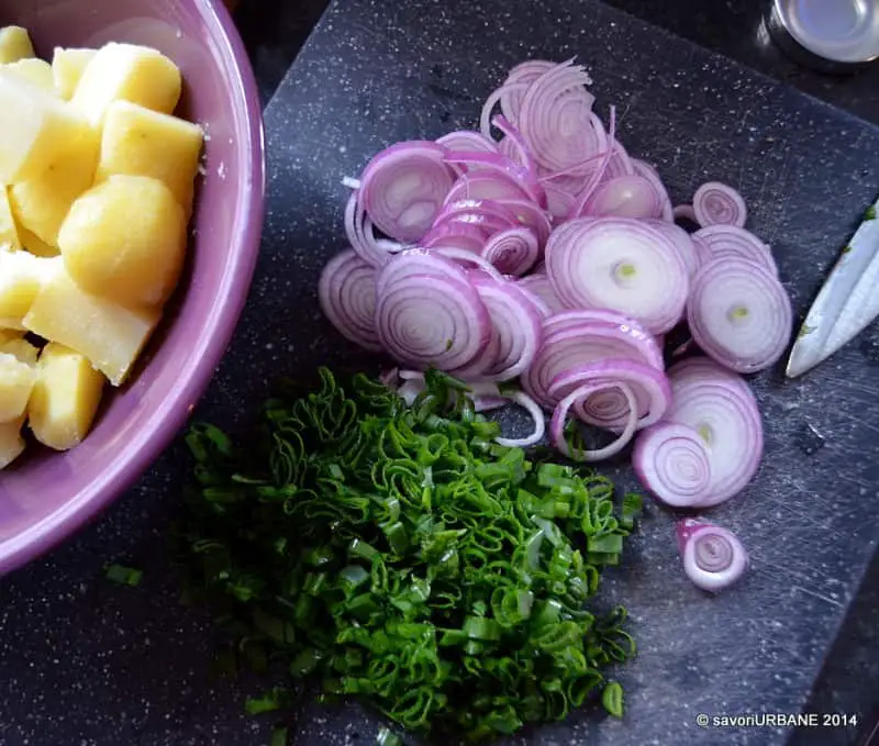 Salata calda de cartofi cu ceapa (3)