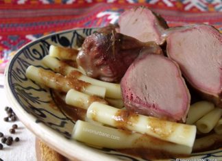 Tocanita din pipote de gasca la slow cooker