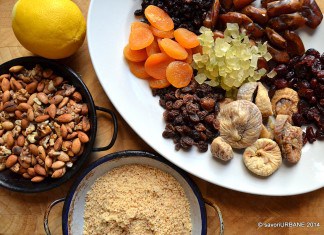 Cozonac cu fructe deshidratate