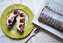 Prajitura tunel cu branza si visine