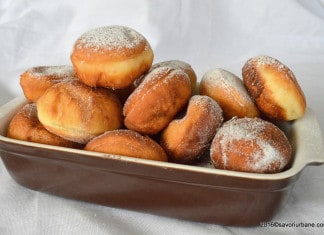 Gogosi pufoase reteta de la bunica + VIDEO