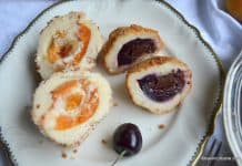 Galuste cu caise, cirese sau alte fructe – gomboti cu branza sau cartofi