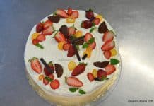 Tort de orez cu lapte, fructe si frisca – fara coacere tort orez cu lapte frisca fructe reteta