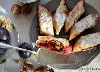 Strudel cu prune si nuca
