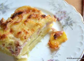 Cartofi gratinati cu sunca si sos alb cu smantana – reteta italiana de sformato di patate Cartofi gratinati cu sunca si sos alb cu smantana savori urbane