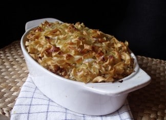 Taitei cu nuca si gem la cuptor