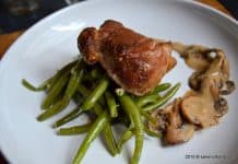 Muschiulet de porc cu sos de ciuperci si smantana