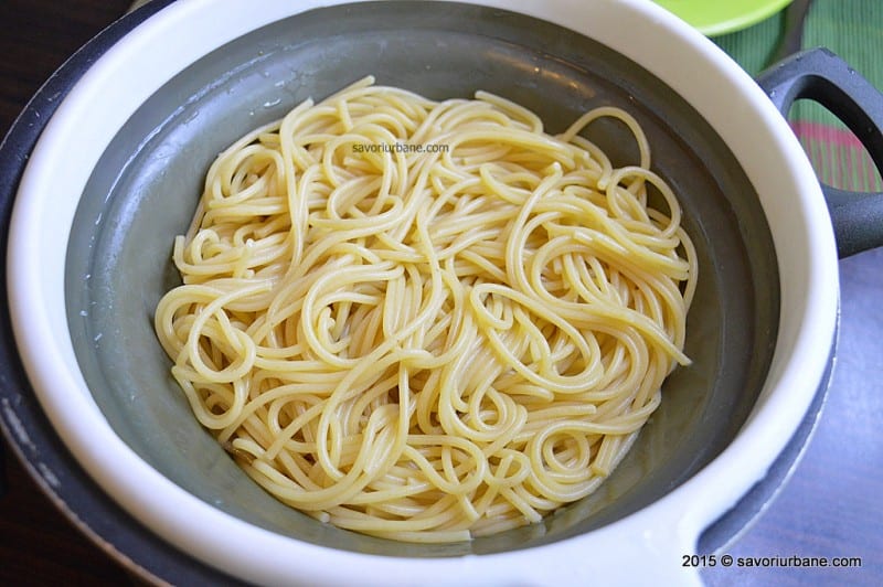 Spaghetti-aglio-olio-e-peperoncino (8)