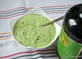 Sos de iaurt cu leurda