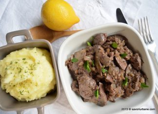 Ficatei de pui cu ceapa Ficatei de pui cu ceapa Savori Urbane (1)