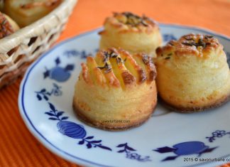 Pogacele cu branza de vaci si telemea