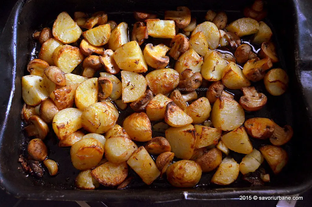 Cartofi noi la cuptor cu ciuperci Savori Urbane (9)
