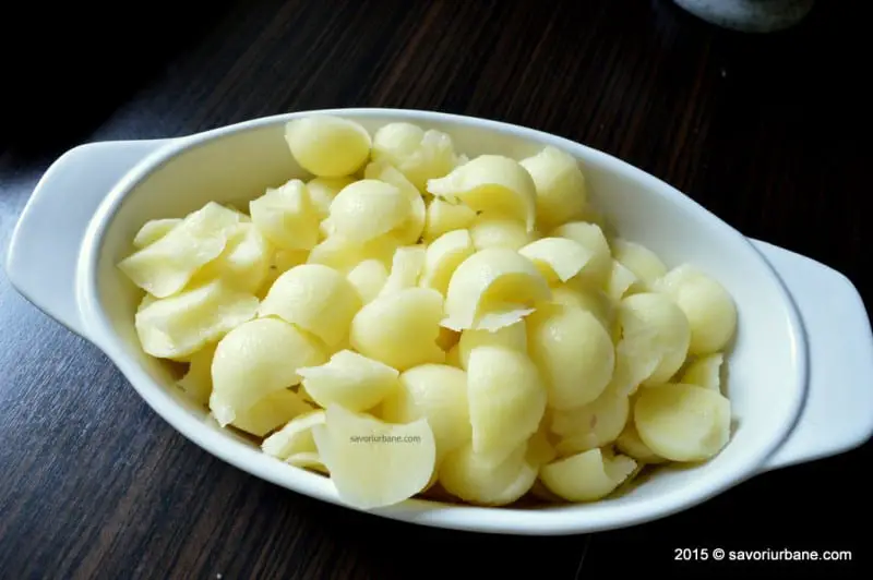 Cartofi-simpli-la-cuptor-cu-rozmarin (1)
