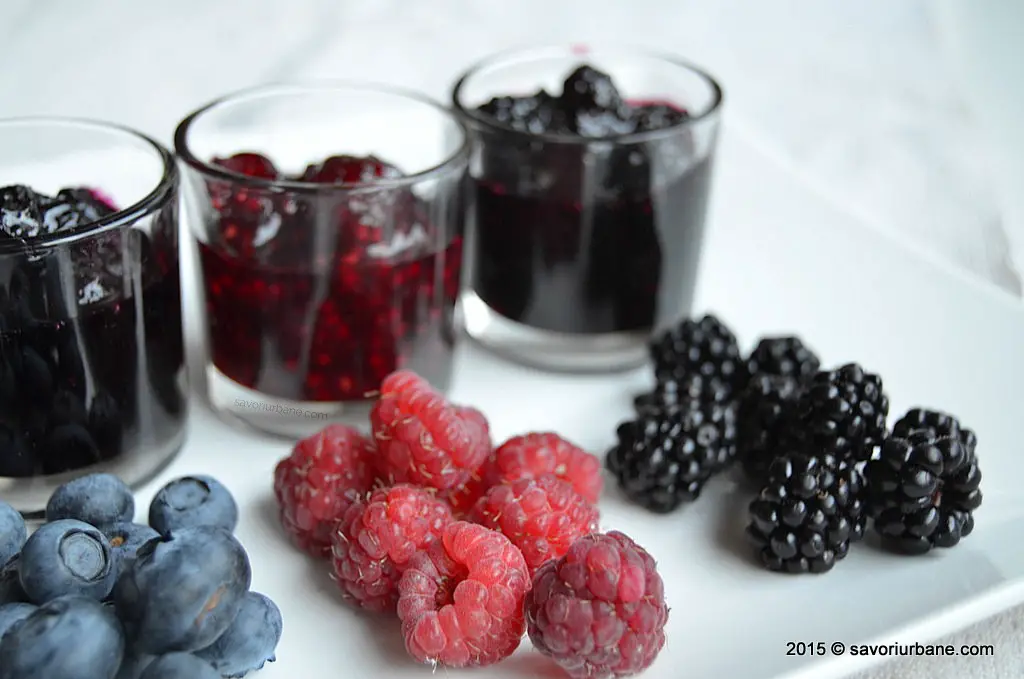 Cum se prepara dulceata de zmeura mure afine fructe de padure Savori Urbane (15)