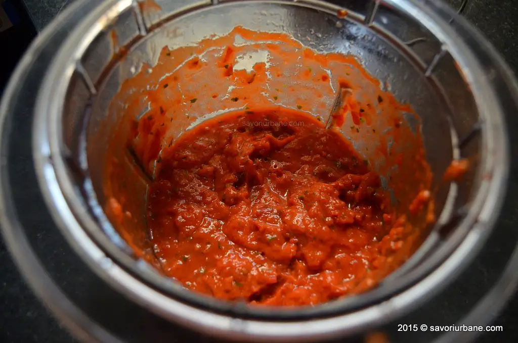 Cum se prepara sosul de rosii