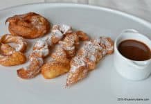 Gogosi turnate – reteta spaniola de churros
