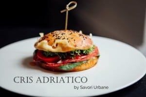 Sandwich cu salam si sos de ardei copti Cris Adriatico Savori Urbane (1)