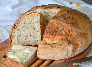 Paine de casa cu seminte si faina de secara Paine de casa cu seminte si faina de secara reteta savori urbane