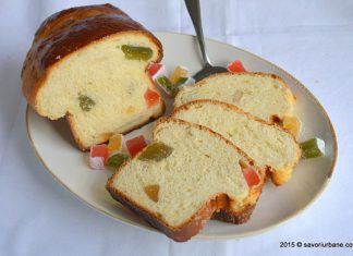 Cozonac pufos cu rahat