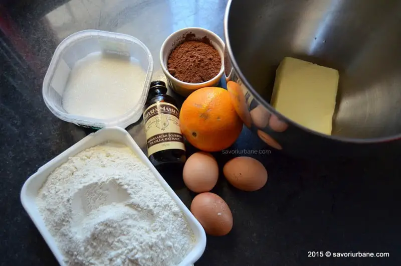 Cum se prepara biscuitii spritati cu cacao (1)