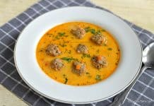 Ciorba de perisoare – reteta mamei mele + VIDEO cum se fac perisoare pufoase pentru ciorba sau bors