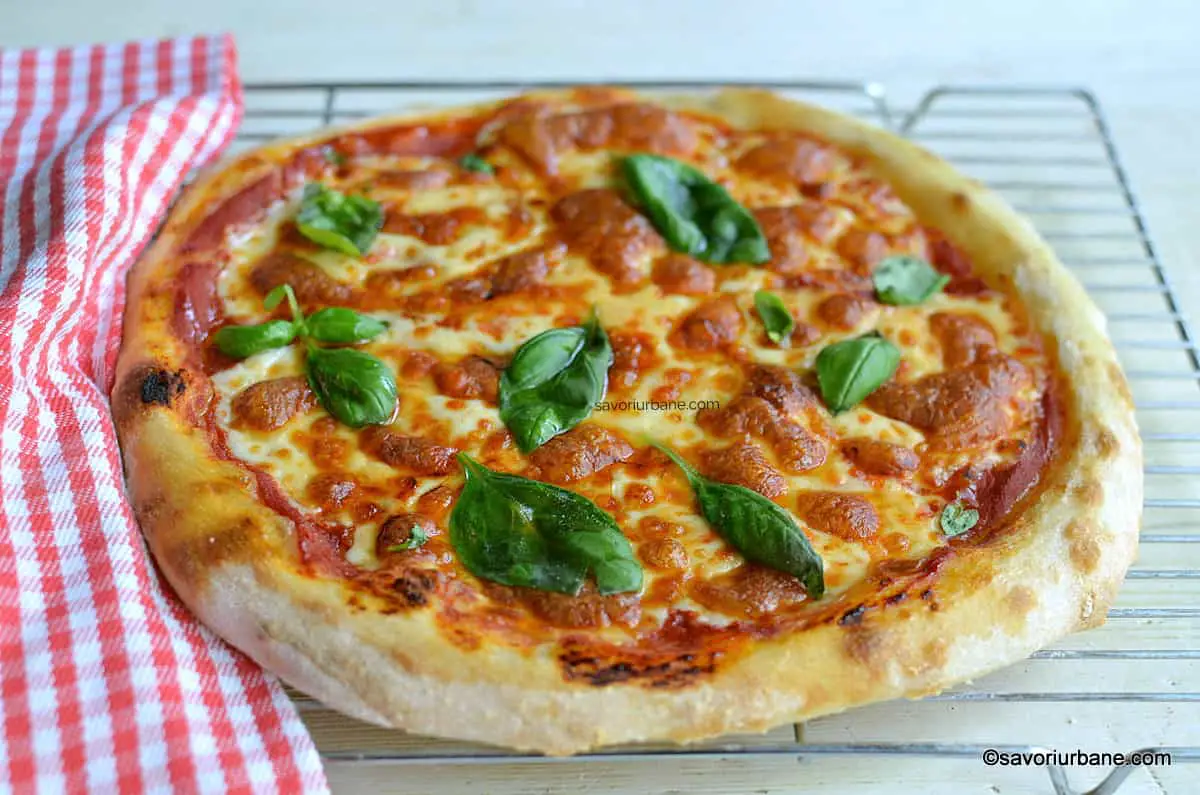 cum se face pizza margherita simpla reteta italiana