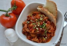 Pui cu rosii si usturoi – ostropel Pui cu rosii si usturoi ostropel savori urbane (1)