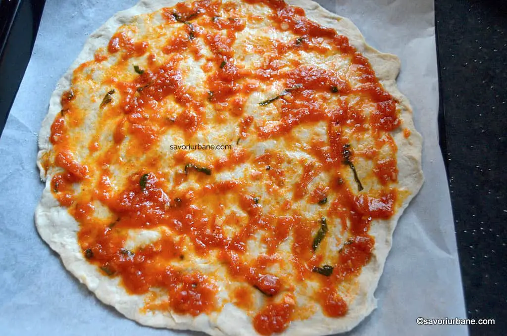 cum se face reteta de pizza quattro formaggi originala italiana (1)