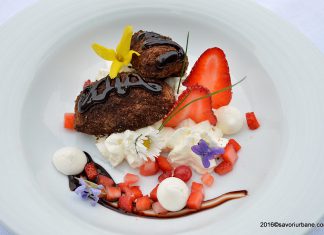 Papanasi cu ciocolata Papanasi cu ciocolata Savori Urbane (1)