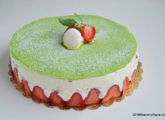 Tort cu mascarpone si capsuni