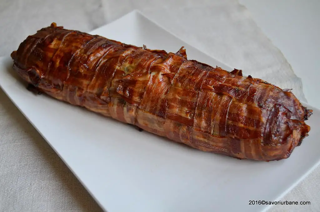 Chiftea la cuptor in bacon - rulada sau drob de carne reteta savori urbane (1)