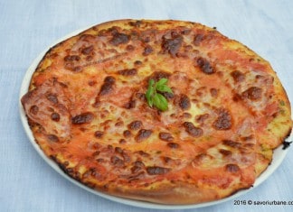 Pizza cu blat cu iaurt