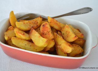 Cartofi picanti la cuptor – spicy wedges