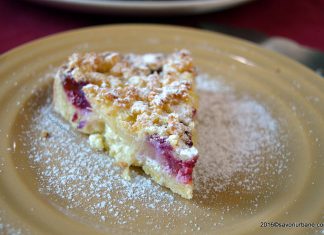 Tarta cu branza, zmeura si ananas – cu aluat ras