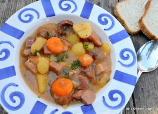 Mancare de ciolan cu cartofi la ceaun reteta ardeleneasca Mancare de ciolan cu cartofi la ceaun reteta ardeleneasca savori urbane