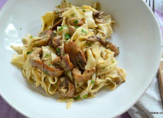 Tagliatelle de casa cu hribi sau alte ciuperci