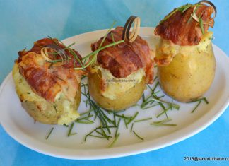 Cartofi in coaja umpluti la cuptor