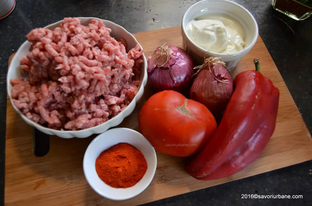 ingrediente-clatite-hortobagy-cu-carne-si-smantana