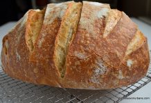 Paine romaneasca traditionala de casa – cu maia sau plamadeala paine-romaneasca-traditionala-de-casa-cu-maia-savori-urbane