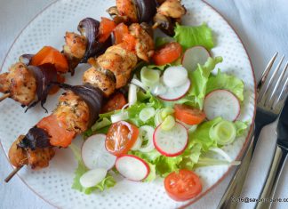 Frigarui de pui cu legume la cuptor