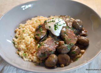 Escalop de vita cu ciuperci reteta clasica Escalop de vita cu ciuperci reteta clasica savori urbane 1