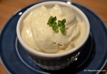 Glazura crema cu mascarpone pentru briose, brownie, carrot cake