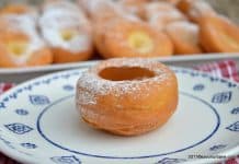 Gogosi unguresti umplute cu gem pentru carnaval Gogosi unguresti cu gem pentru carnaval Savori Urbane