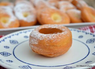 Gogosi unguresti umplute cu gem pentru carnaval Gogosi unguresti cu gem pentru carnaval Savori Urbane