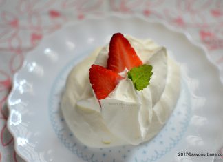 Crema de mascarpone cu vanilie Crema de mascarpone cu vanilie reteta savori urbane