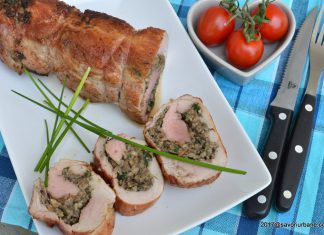 Rulada din muschiulet de porc cu ciuperci Rulada din muschiulet de porc cu ciuperci